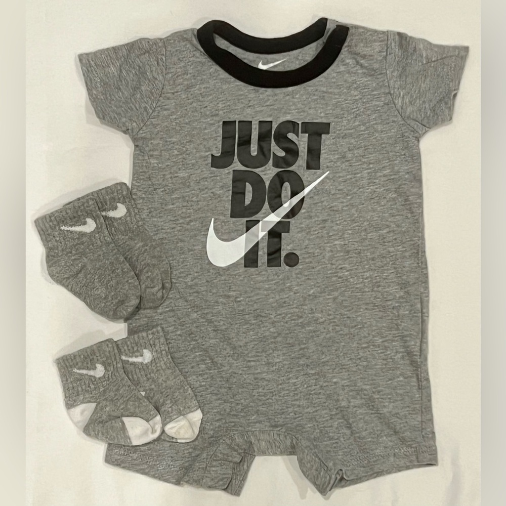 Nike Romper 0-6 months with socks